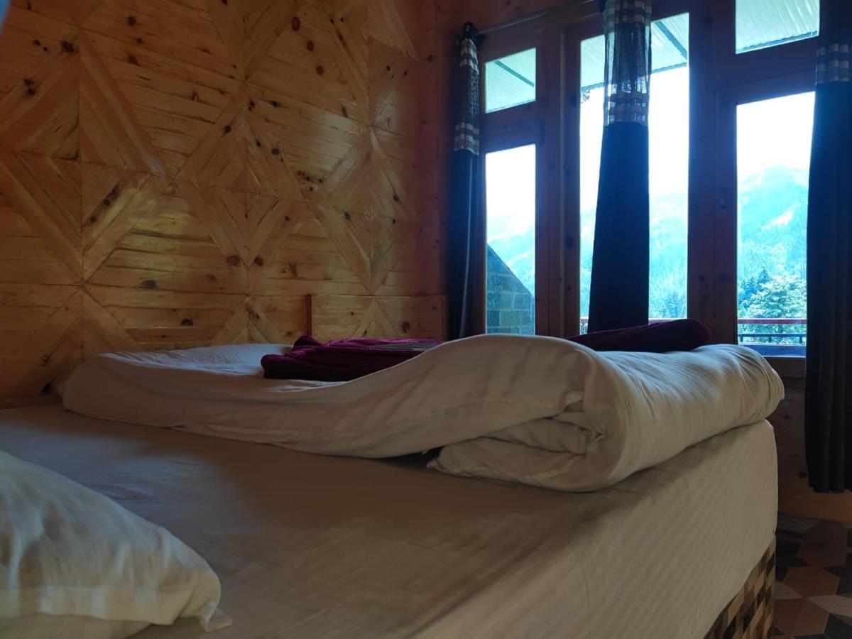 Eyesky, Tosh Hotel Екстериор снимка