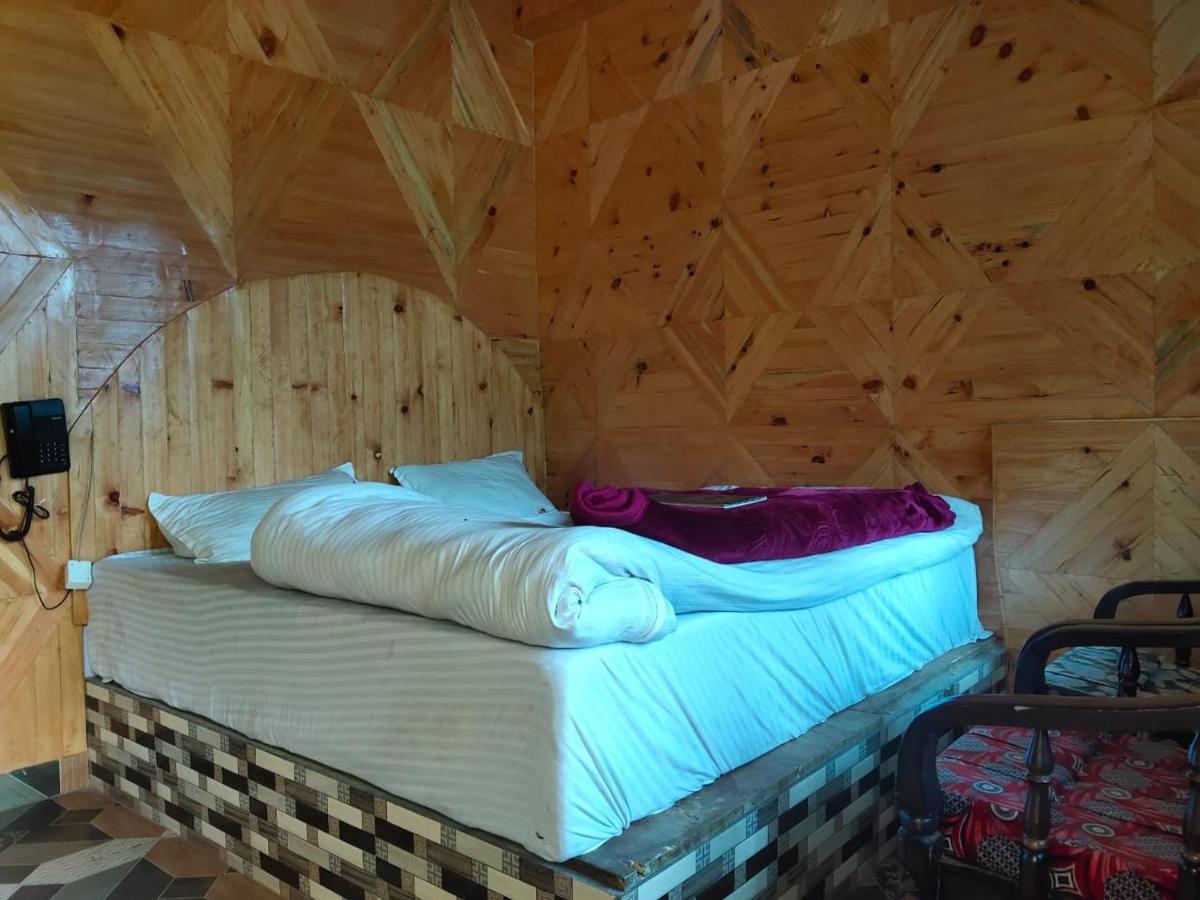 Eyesky, Tosh Hotel Екстериор снимка
