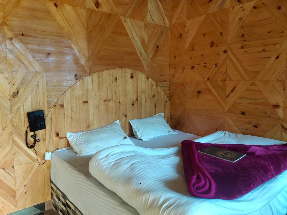 Eyesky, Tosh Hotel Екстериор снимка