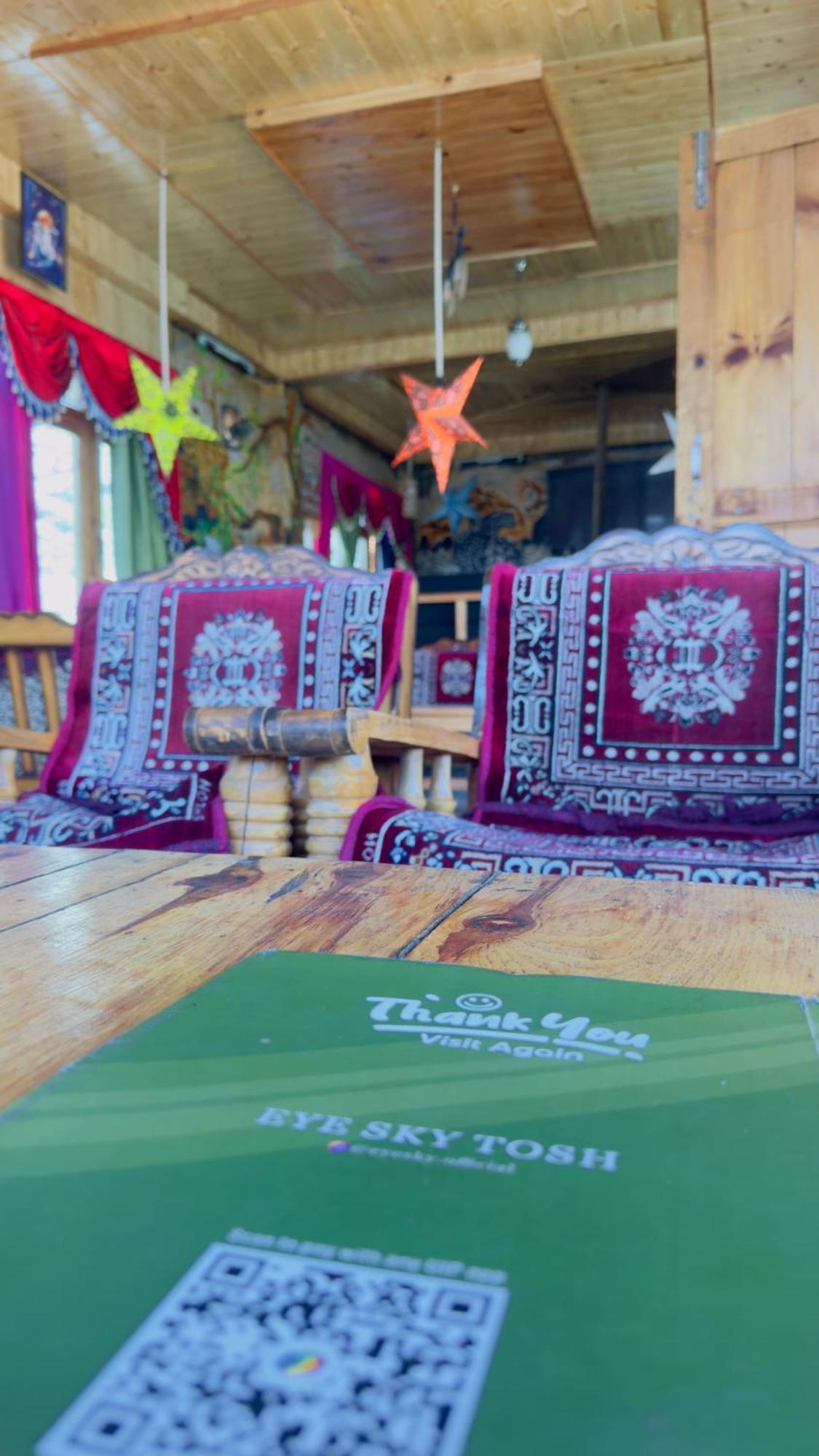 Eyesky, Tosh Hotel Екстериор снимка