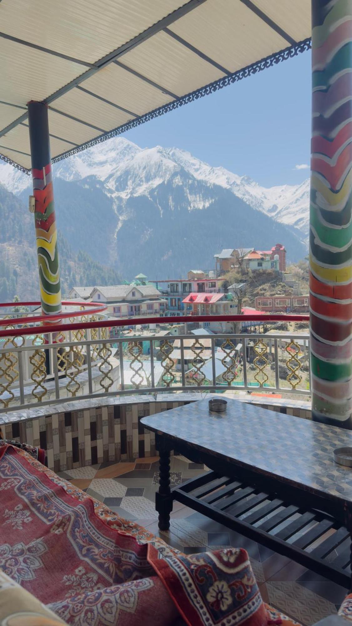 Eyesky, Tosh Hotel Екстериор снимка