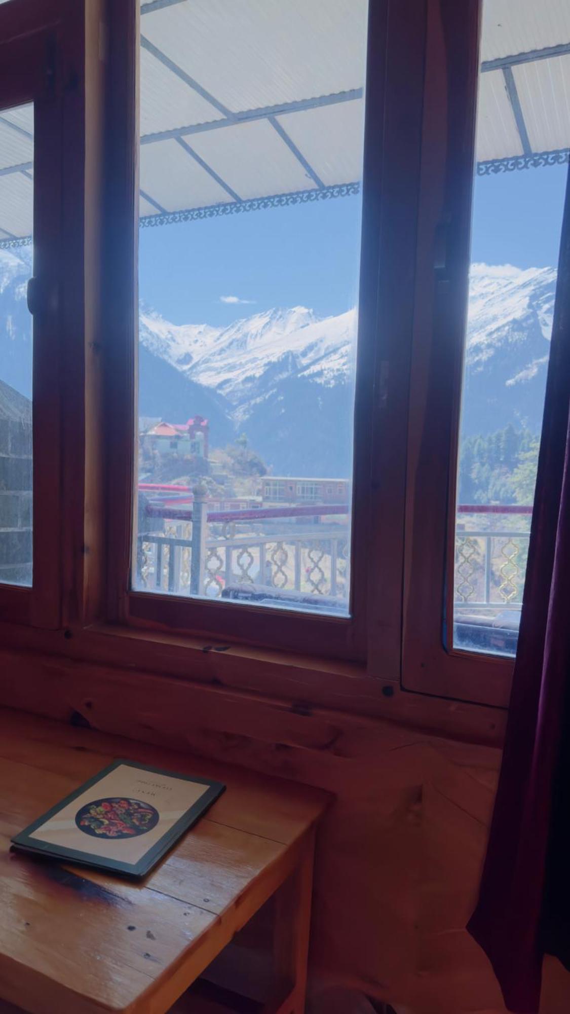 Eyesky, Tosh Hotel Екстериор снимка